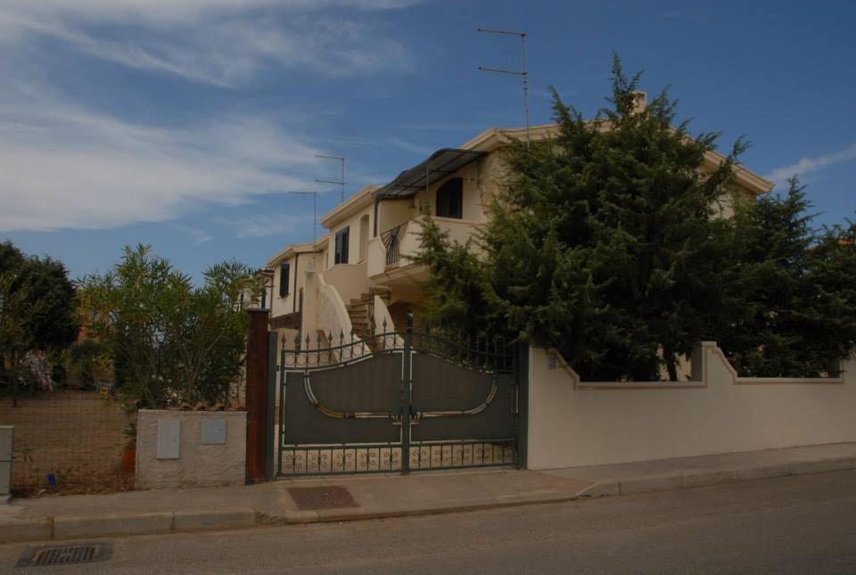 Le Caravelle Villa Portoscuso Bagian luar foto